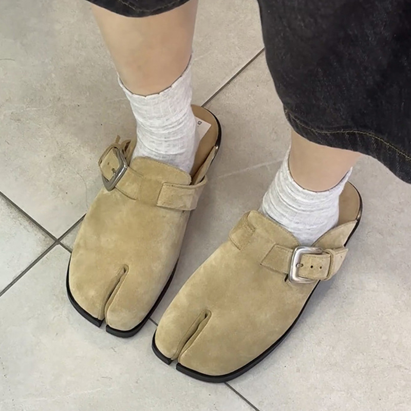 Sandal Wanita Desain Merek Mew - Streetwear Brand Shoes ulasan dan harga